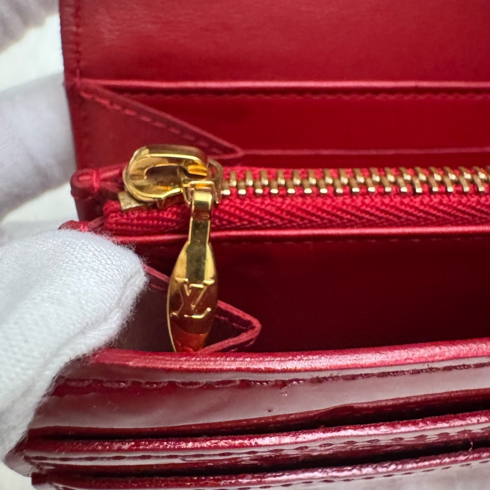 Louis Vuitton Sarah Long Wallet - Picture 14 of 15
